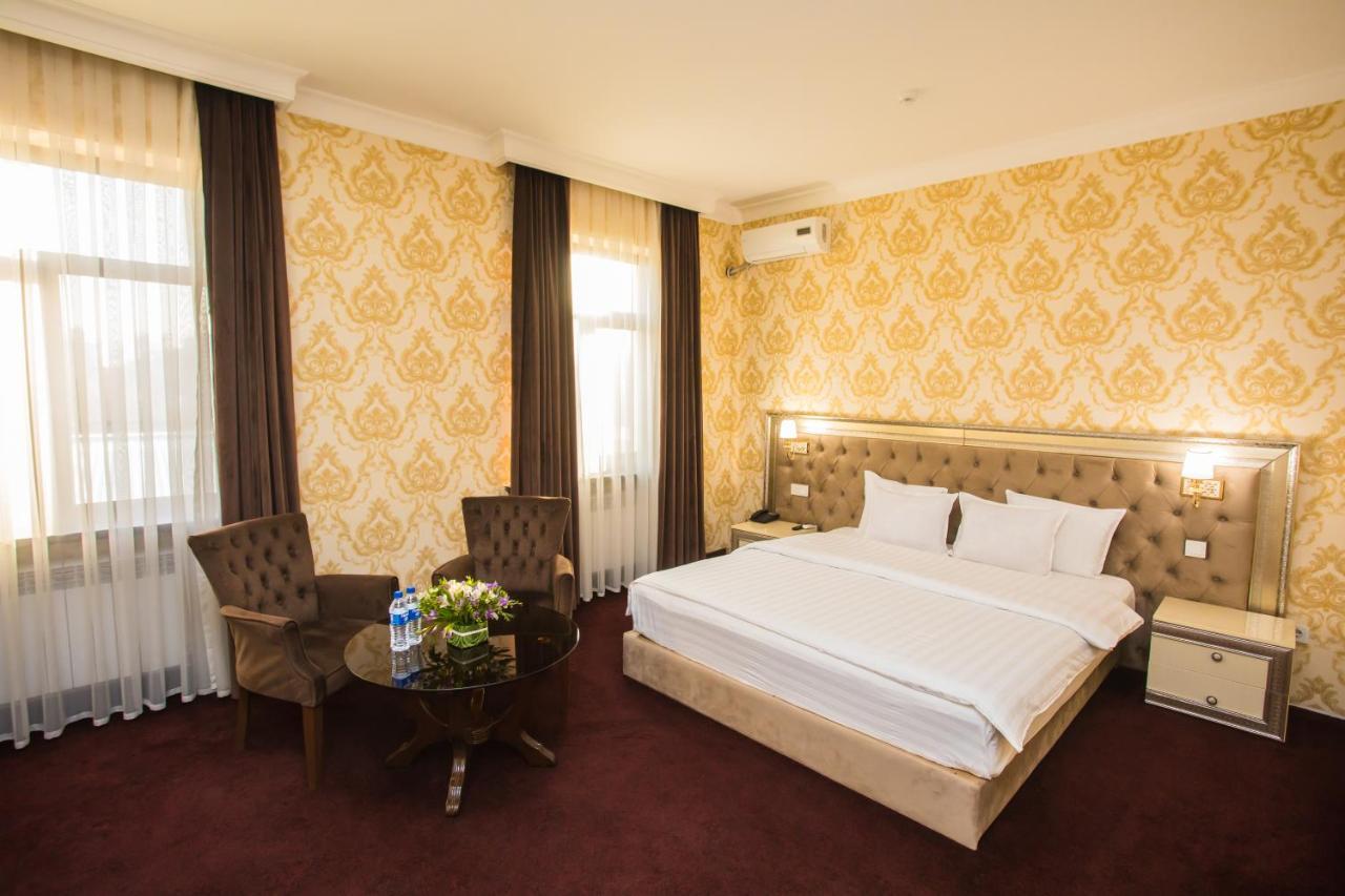 Hotel Grand Capital ทาชเคนต์ ภายนอก รูปภาพ