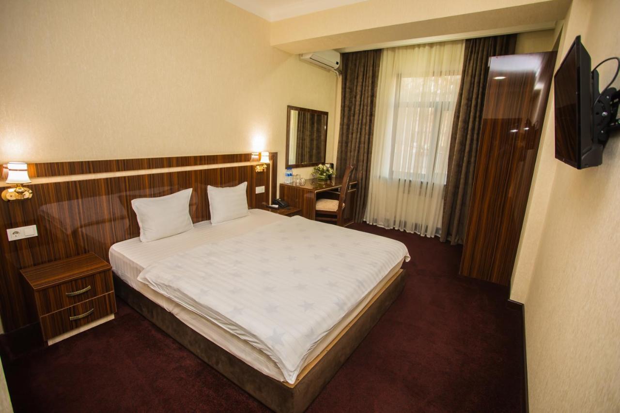 Hotel Grand Capital ทาชเคนต์ ภายนอก รูปภาพ